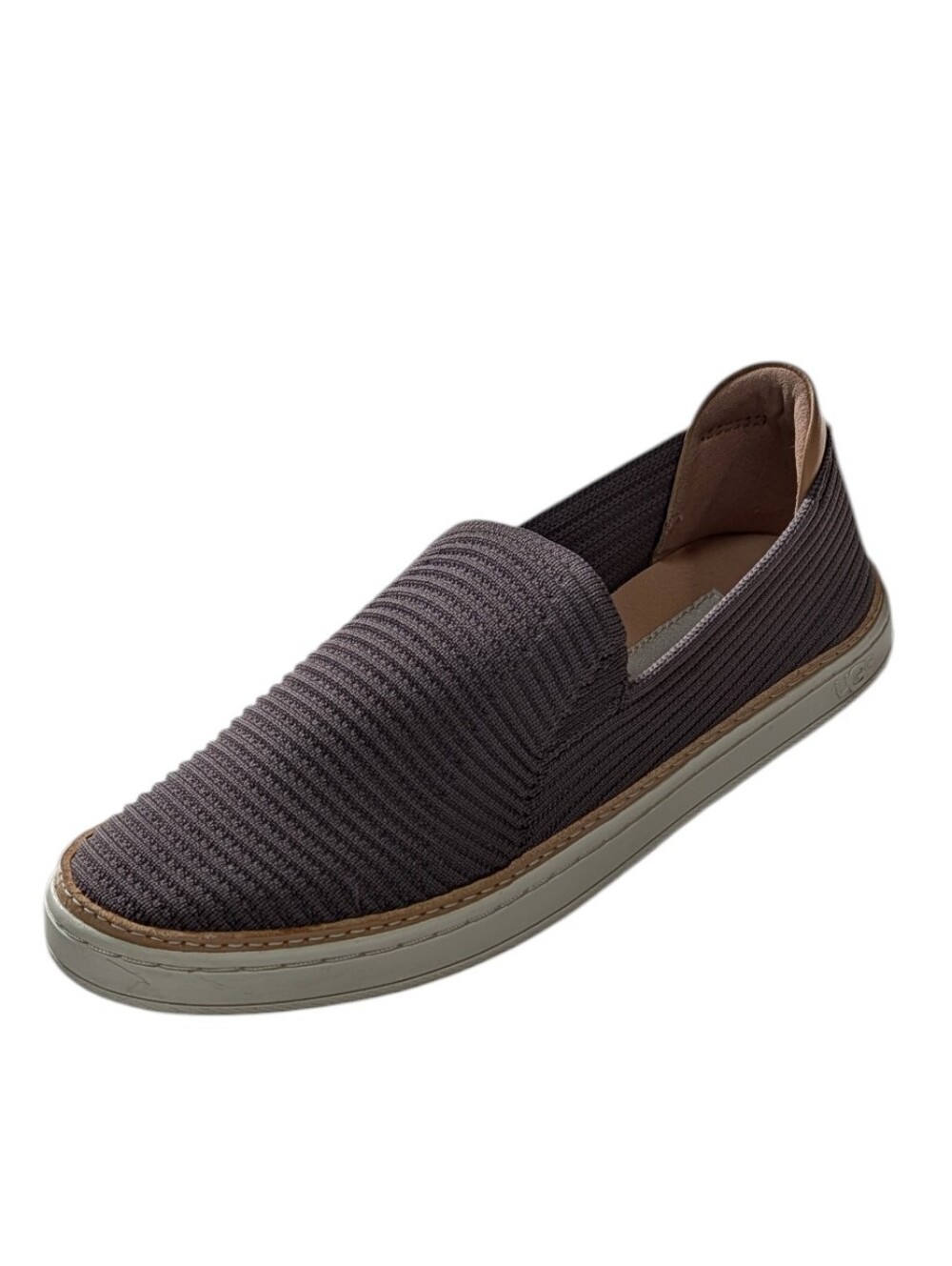 UGG, Sammy, Taupe Knit Slip On Sneakers With Leather Heel Tab. Size 6